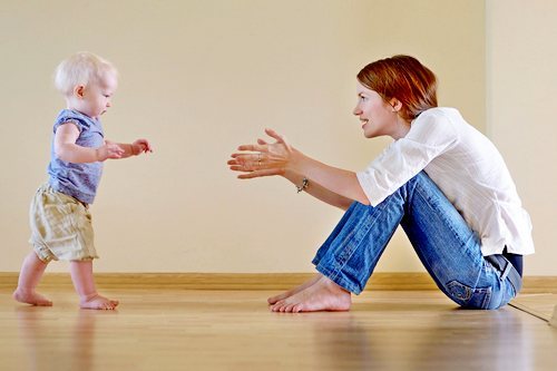 Как научить ребёнка ходить